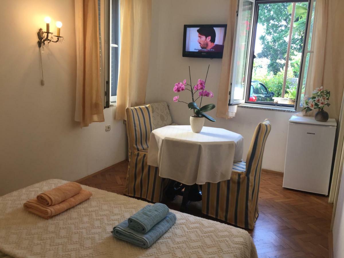 Rooms Tusculum Opatija Exteriér fotografie